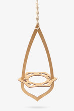 Load image into Gallery viewer, LOTUS Plant Hanger for 4" Pot